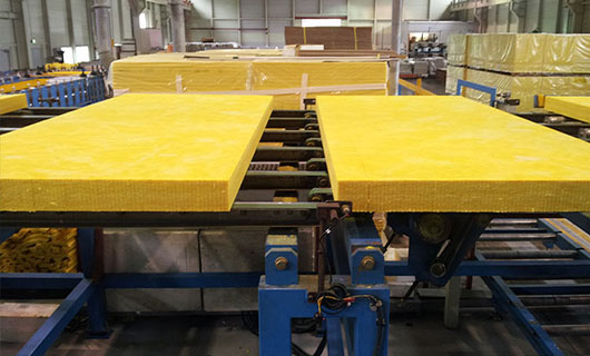 彩钢板设备的日常维护保养需要注意哪些要点？