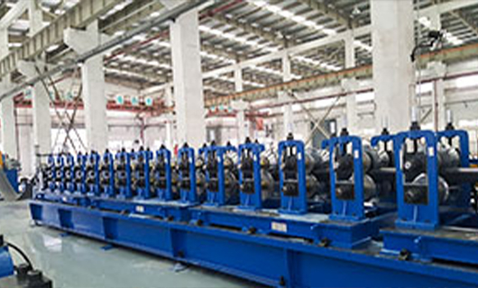 光伏支架设备包含哪些主要组成部分？