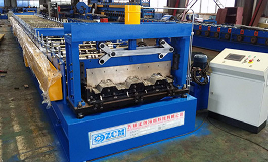 新设备如何提升楼承板成型精度？