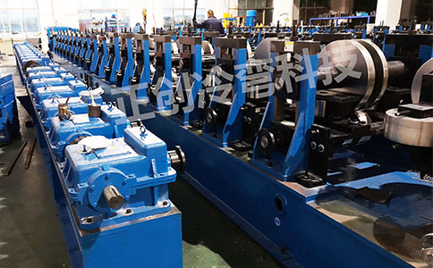 汽车车厢板设备